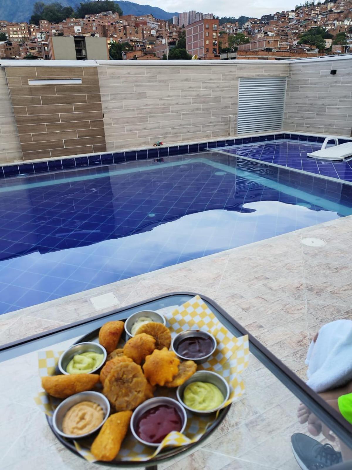 Hotel California City Medellin Exterior photo