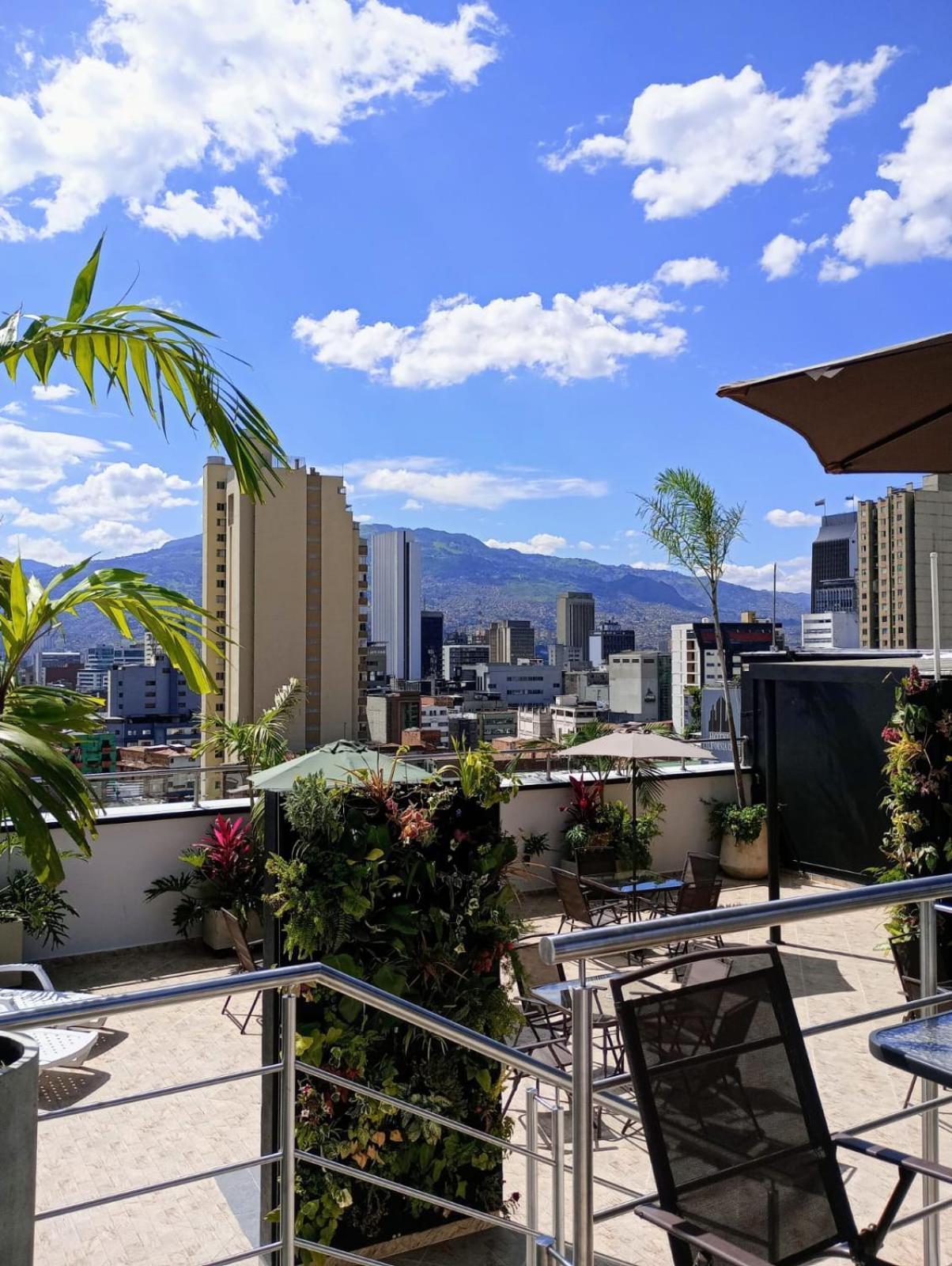 Hotel California City Medellin Exterior photo
