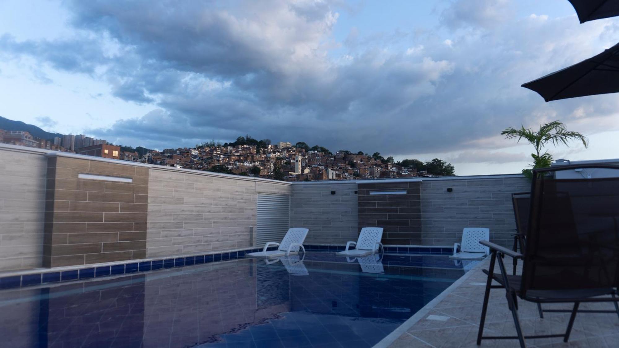 Hotel California City Medellin Exterior photo