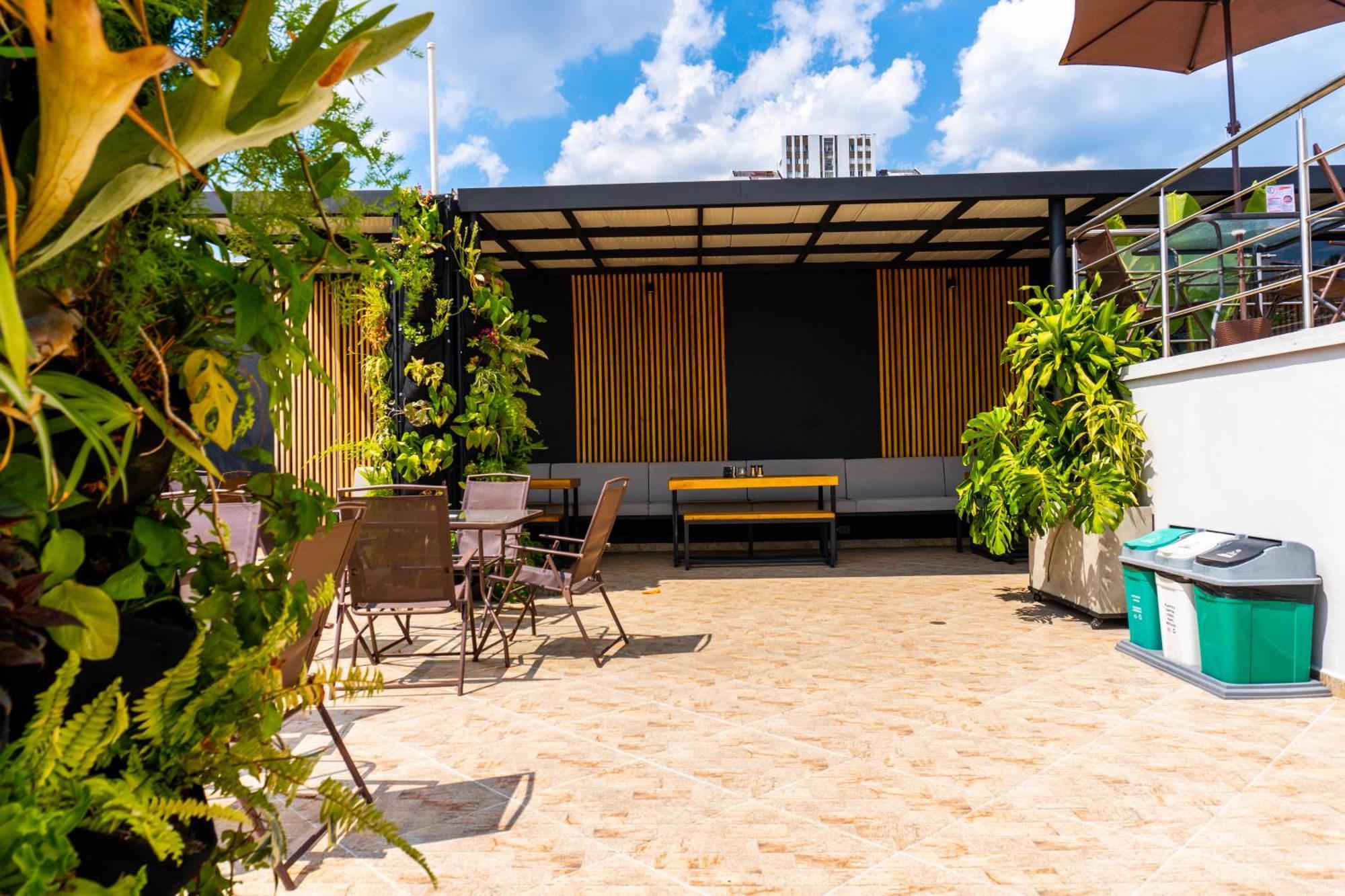 Hotel California City Medellin Exterior photo