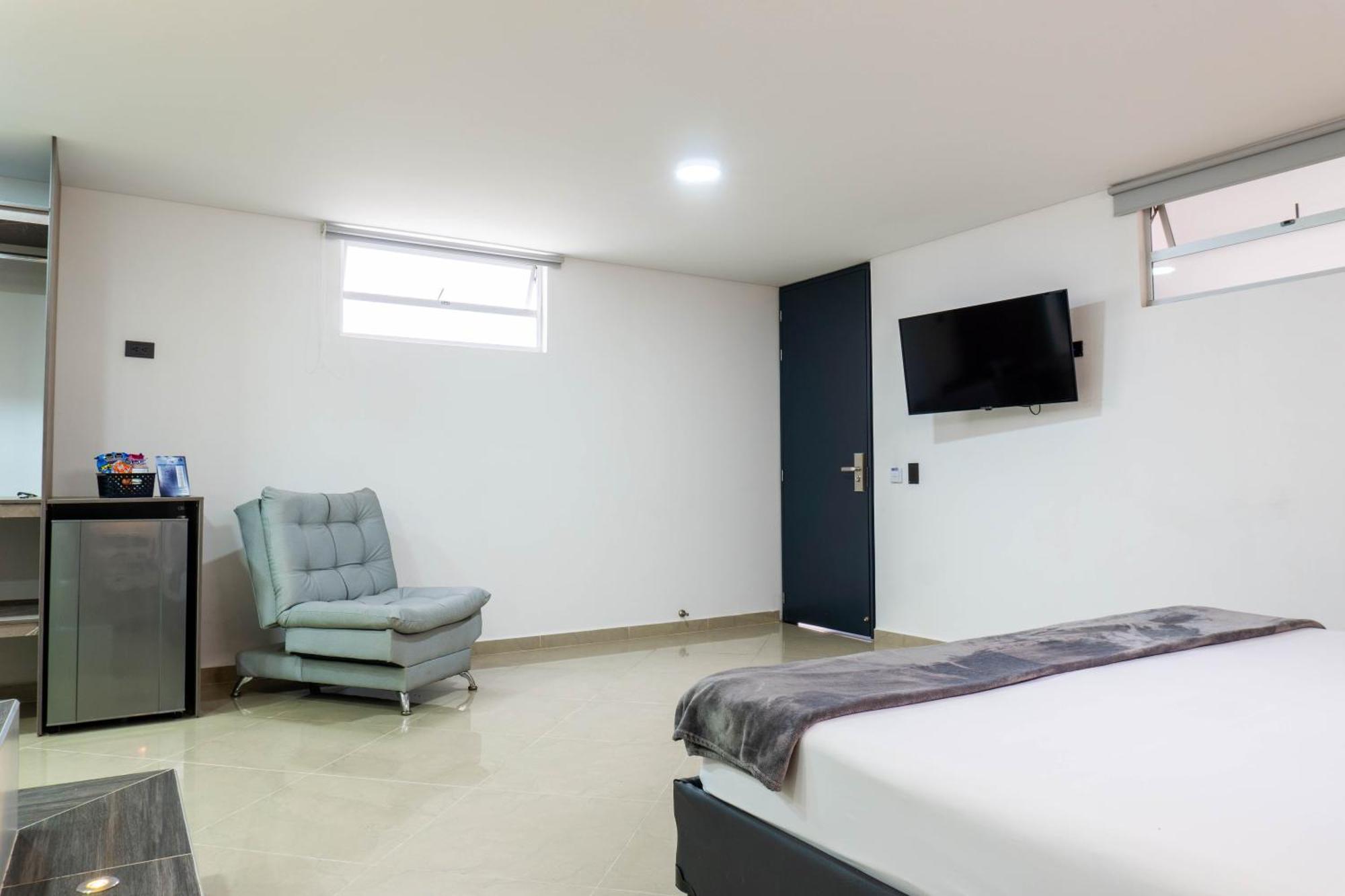 Hotel California City Medellin Exterior photo